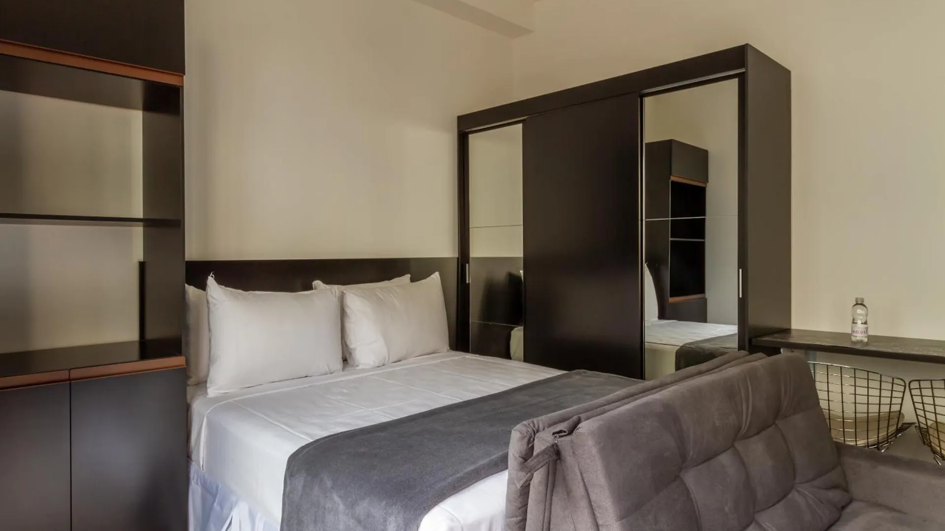 360 Vn Capote Valente By Housi Apartment Sao Paulo Brazil