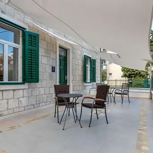 Dzapo , Split Croatia